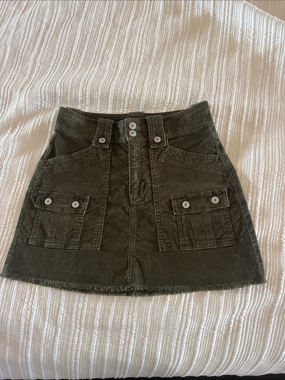 American Eagle Green Utility A-Line Corduroy Mini Skirt Size 0. NWT